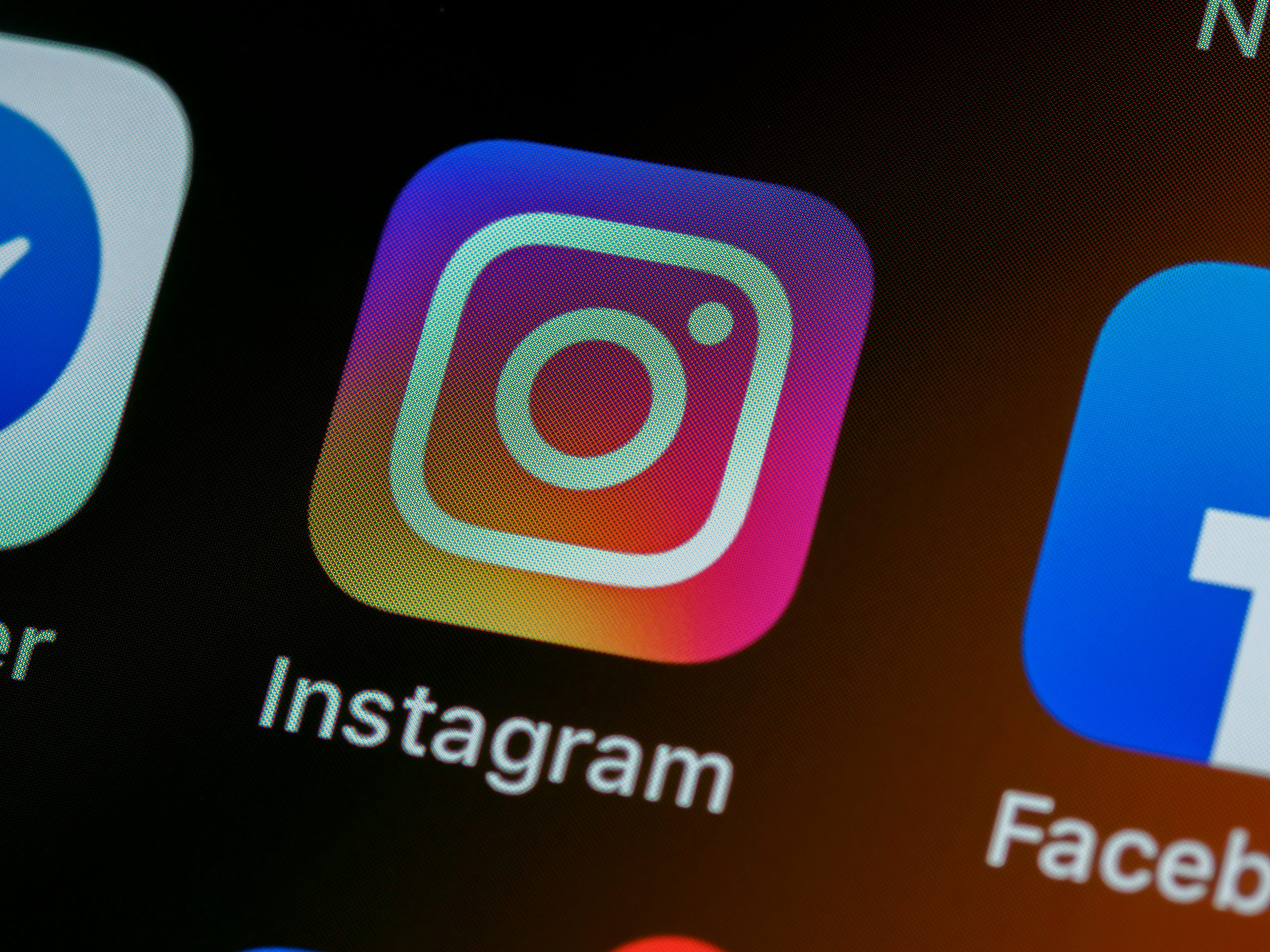 Instragram